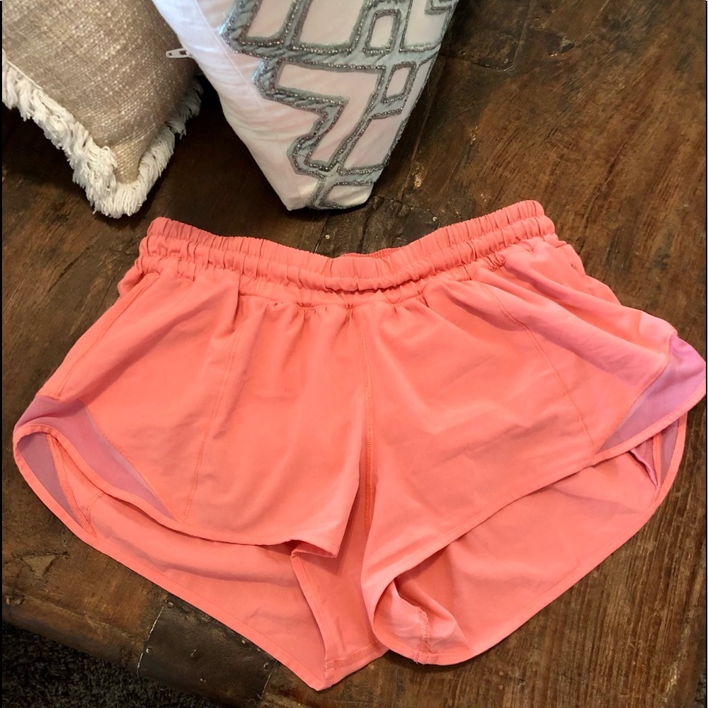 Size 6 Coral Lululemon Hotty Hot Short